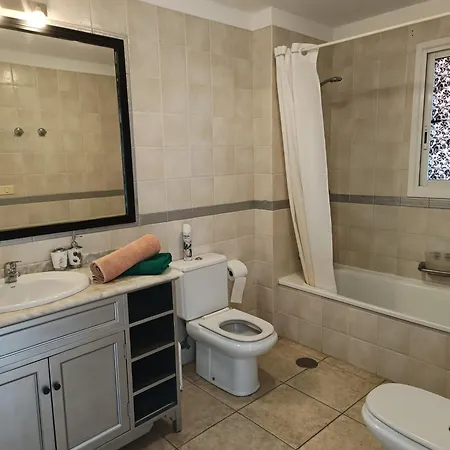 Granada Park Apartment *